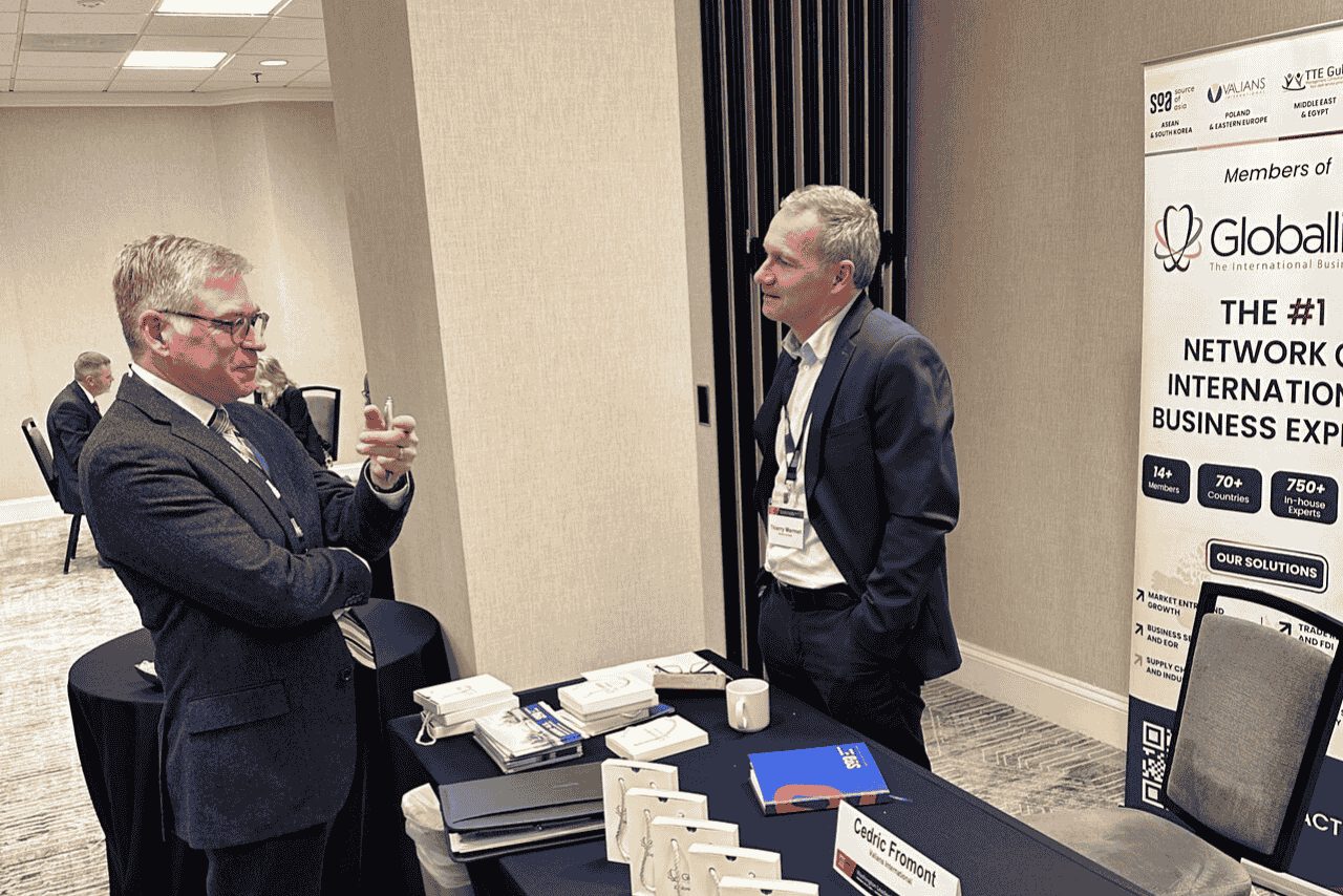 Source of Asia CEO Thierry Mermet exchanging perspectives with international partners during networking sessions at Washington SIDO 2026. Source: SIDO